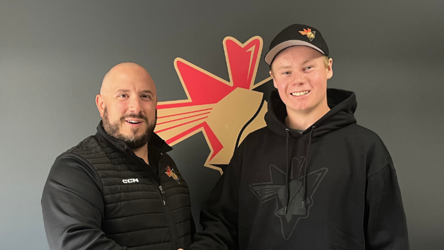 Pontiacs Acquire Local Champion Tyler Blocha from Crusaders